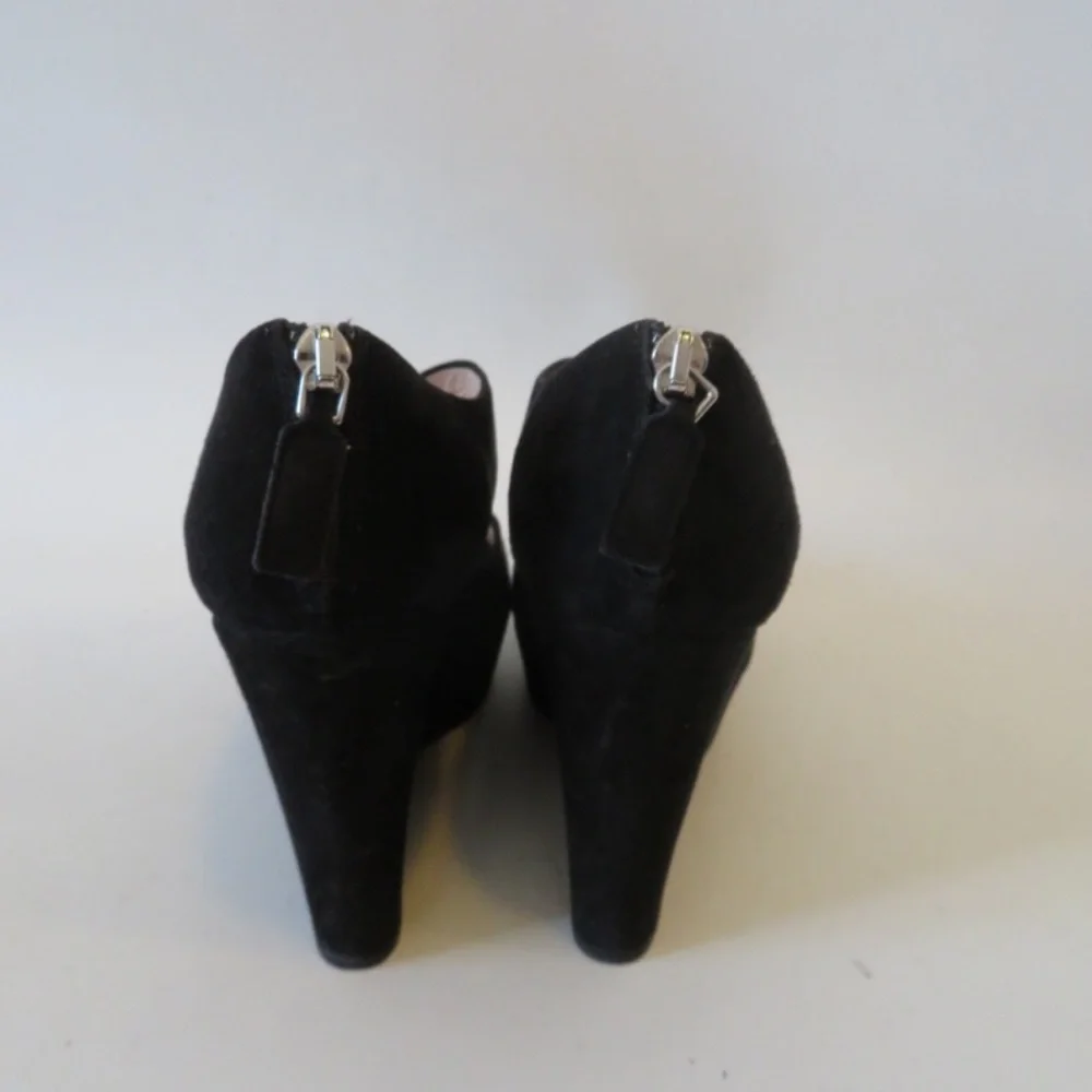 PRADA BLACK SUEDE OPEN TOE WEDGE SANDALS SIZE 37.5 - Picture 5 of 6